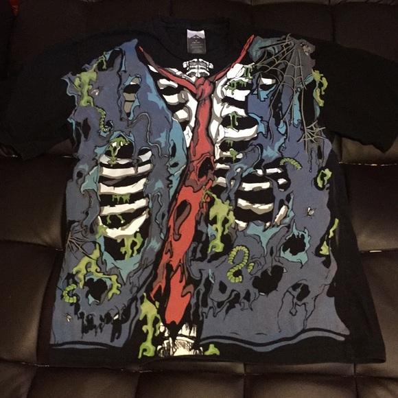 Other - Skull zombie shirt